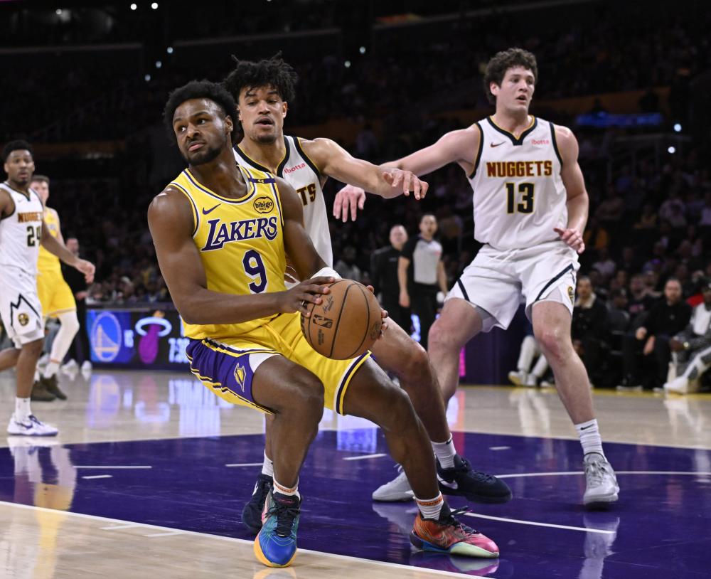 不满李铁遭戏谑！47岁李金羽怒怼网友：再怎么样，他也是我前队友